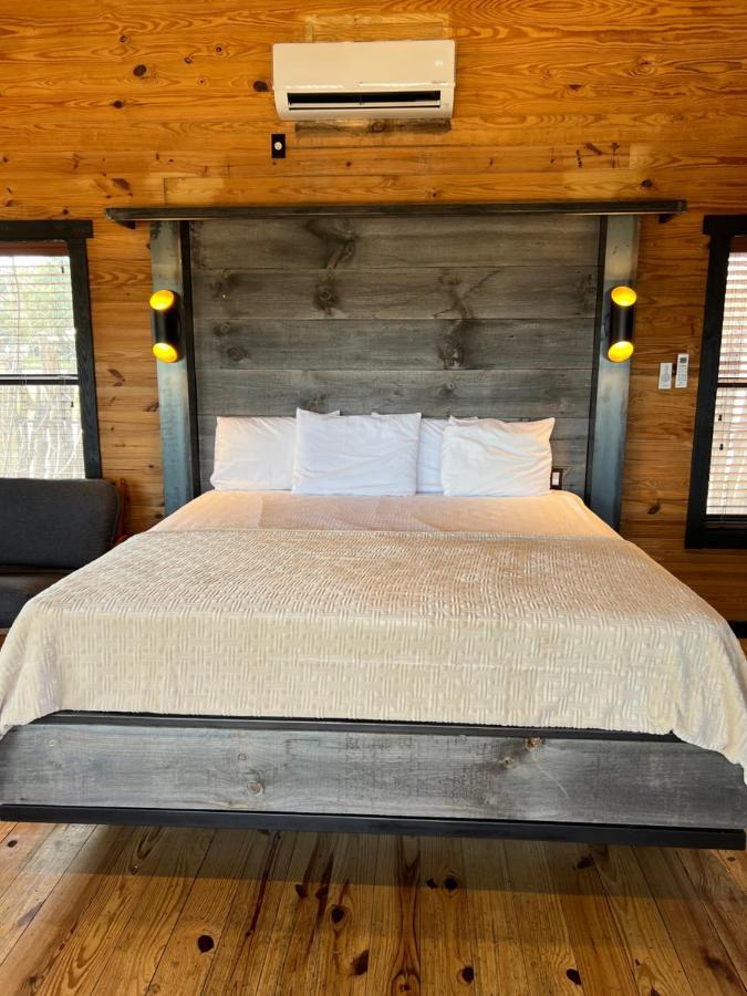 Hideout On The Horseshoe Canyon Lake Exterior foto